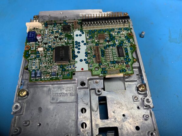 Amiga Panasonic JU-253-043P floppy drive recap - Image 2
