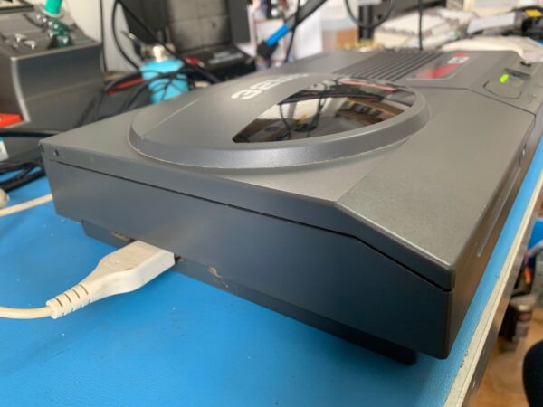 Amiga CD32 Console - Image 7