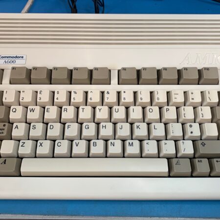 Amiga A600 computer recapped (listing 1)