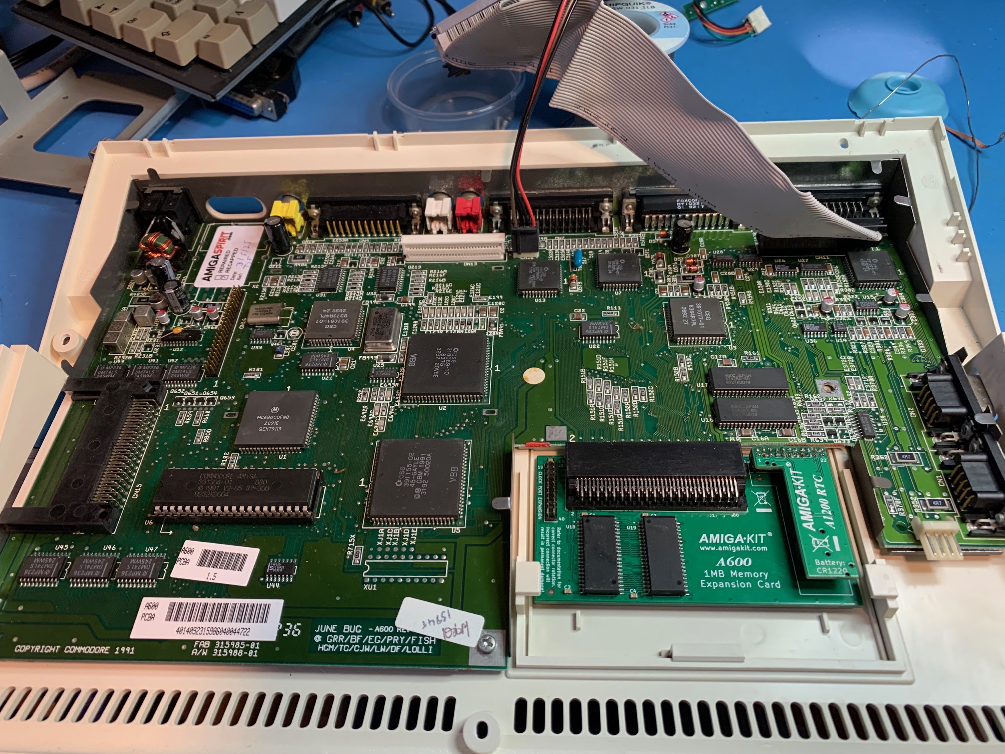 Amiga A600 computer recapped (listing 2) - Image 2