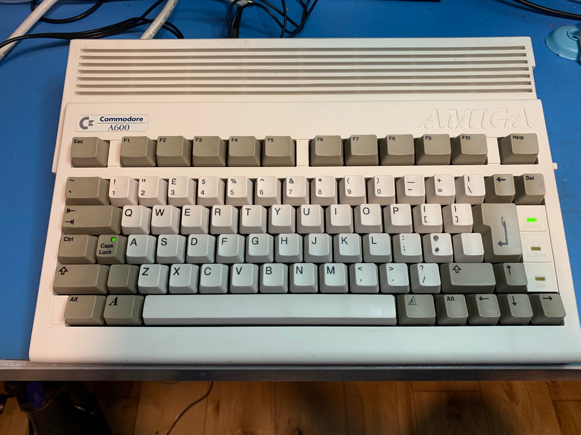 Amiga A600 computer recapped (listing 2)