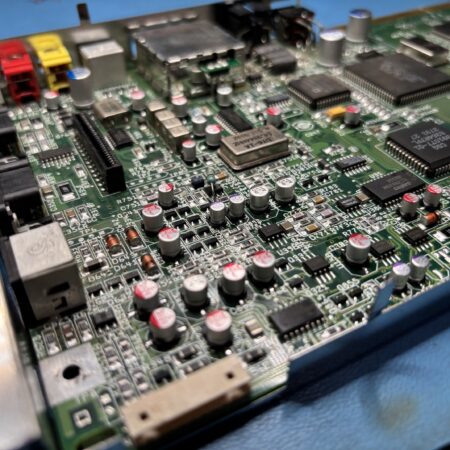 Amiga CD32 Polymer Recapping Service (motherboard)