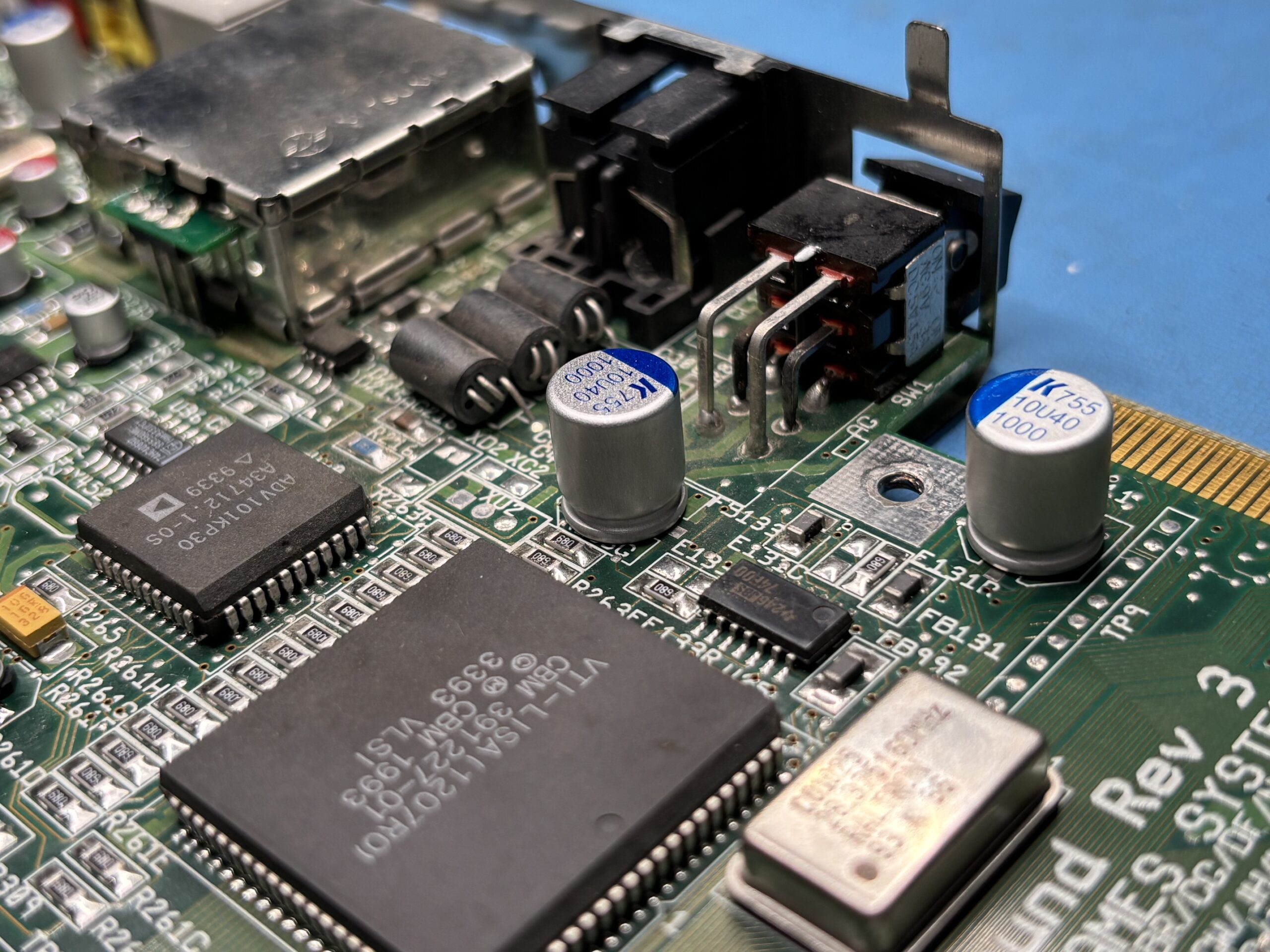 Amiga CD32 Polymer Recapping Service (full console) - Image 5