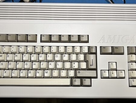 Amiga A1200 Computer 32GB CF card HD and 4Mb Fast Ram with RTC